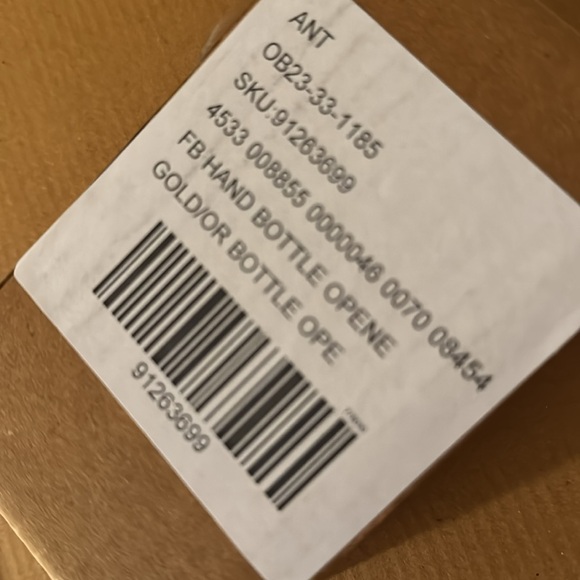 LAST ONE 🔥Gold hand bottle opener - Picture 5 of 6